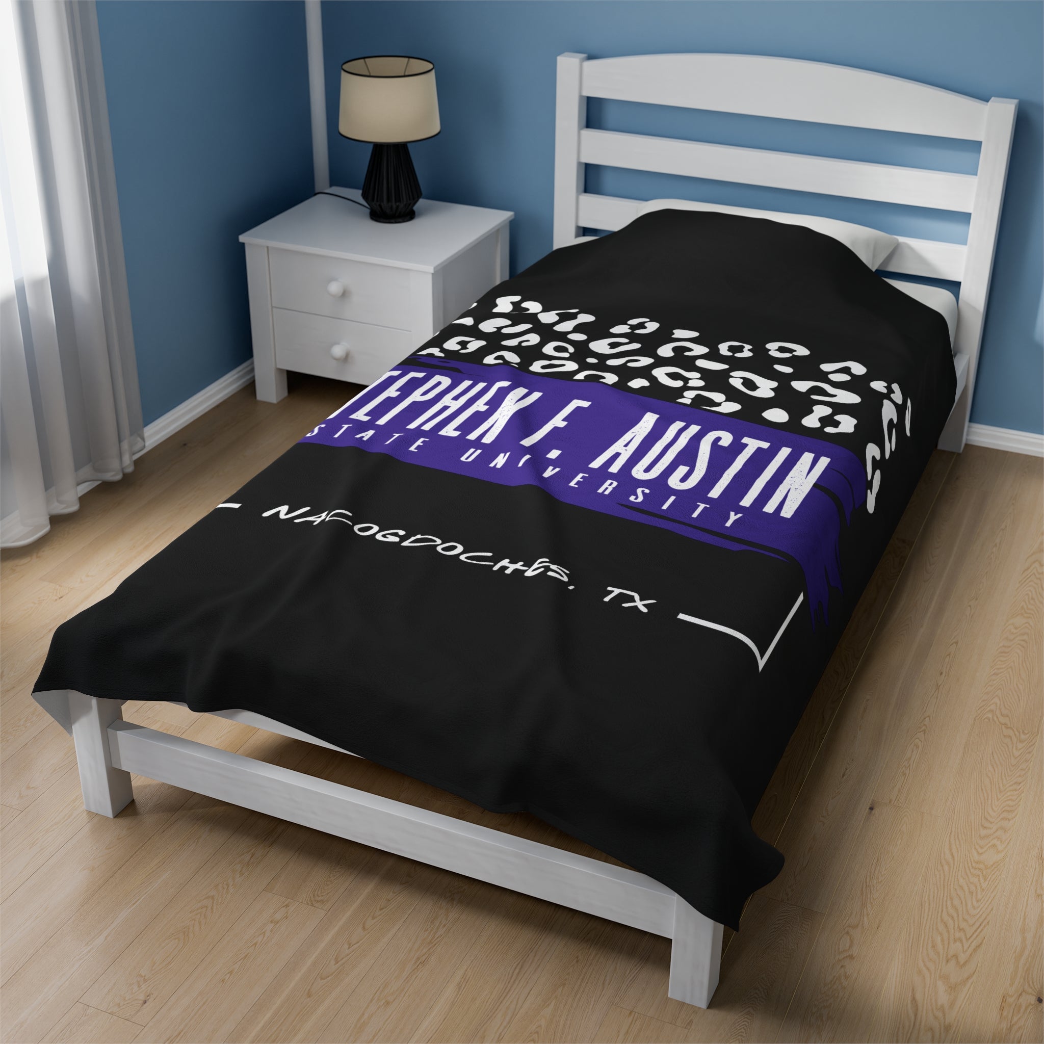 Stephen F. Austin State University Blanket | LEOPARD FRAME | STEPHEN F. AUSTIN STATE UNIVERSITY