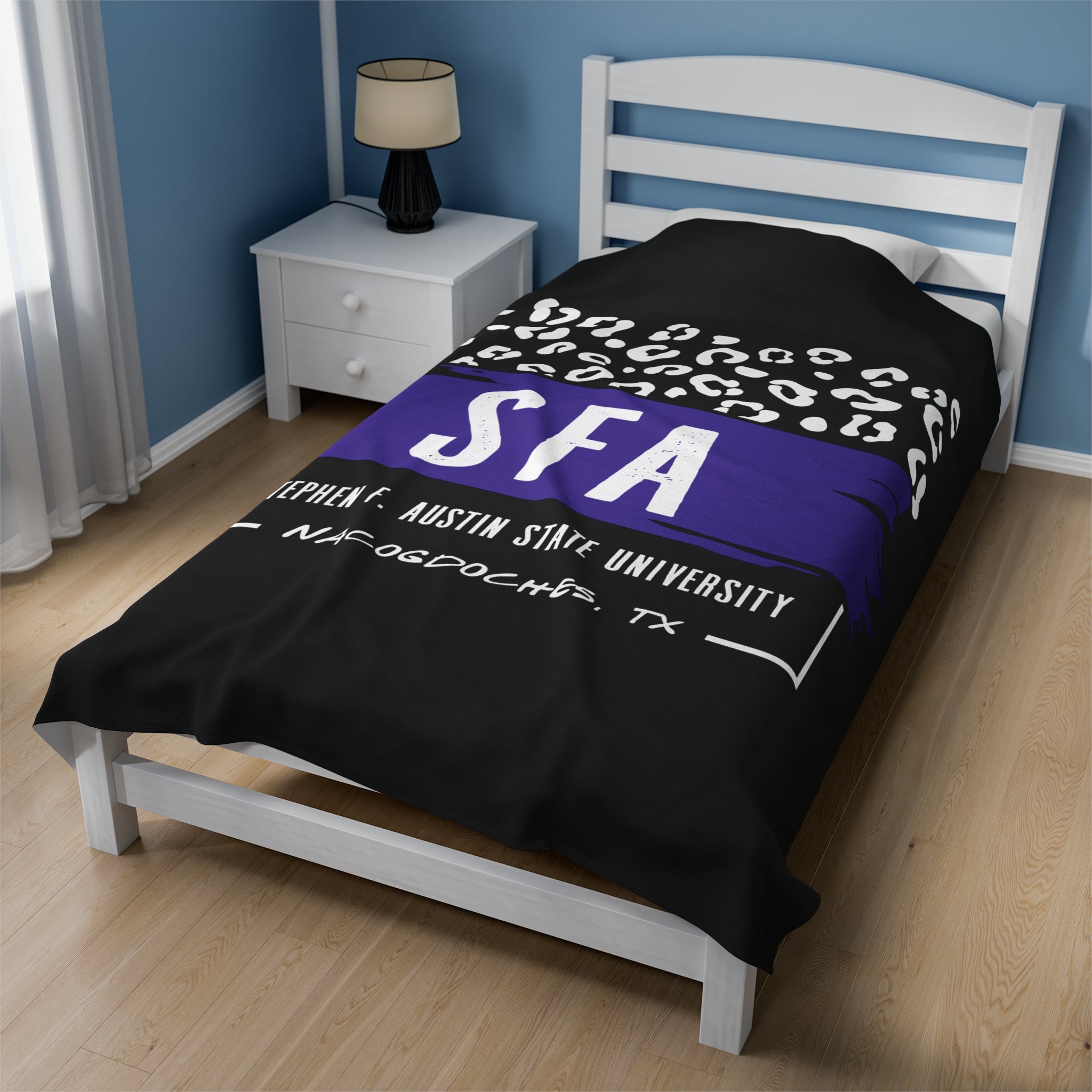 Stephen F. Austin State University Blanket | LEOPARD FRAME | SFA