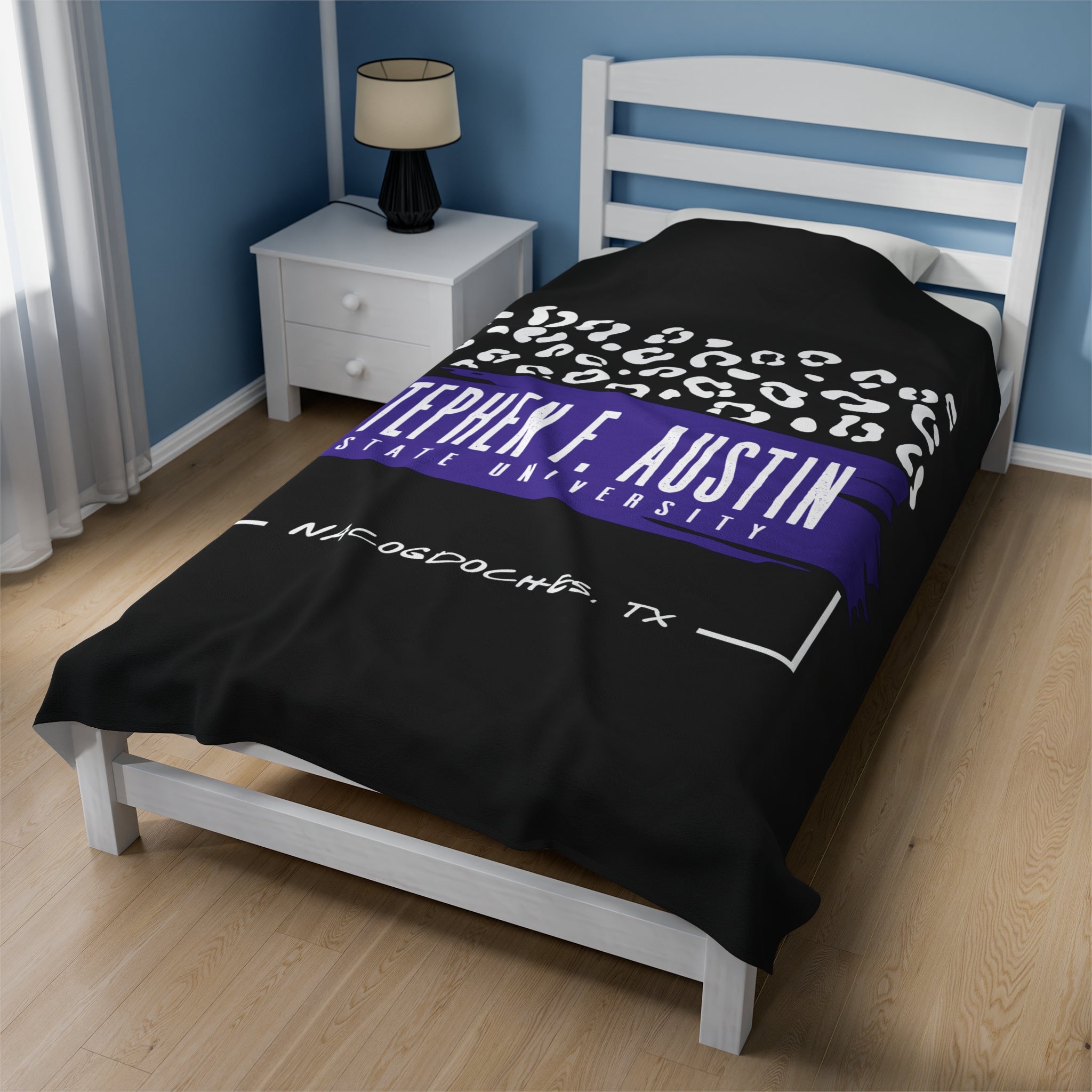 Stephen F. Austin State University Blanket | LEOPARD FRAME 1